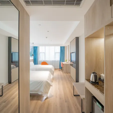 Liling Hehua Hotel (Lilingmen Porcelain City Ancient Rhyme One River Two Banks Branch)