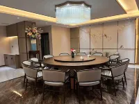 Ngawa County Yue Liang Hai Hotel