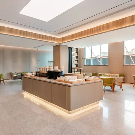 Echarm Hotel (Yichang Huoche Dongzhan)