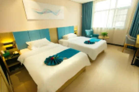 SET Collection Hotel (Macheng North Station Business Logistics City)