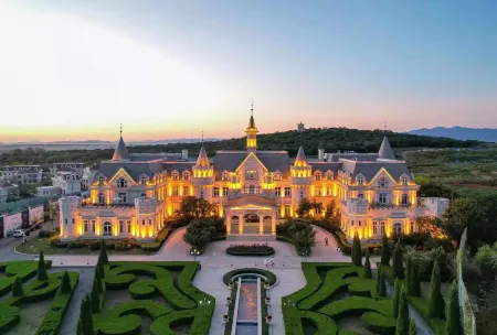 Joido Manor Hotel Отели рядом с достопримечательностью «Beidaihe»