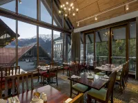 Copthorne Hotel And Resort Queenstown Lakefront Hotel berhampiran Patung Moa
