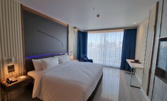 Pattaya Discovery Beach Hotel