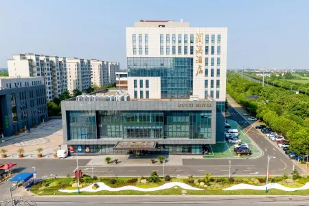 Runxi Hotel Отели в г. Тайцан