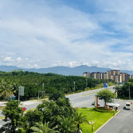 Baoting ShuangDa Luxury Hot Spring Hotel