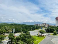 Baoting ShuangDa Luxury Hot Spring Hotel - vue sur la montagne