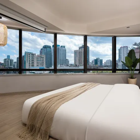 Fitjoy Hotel (Guiyang Medical University Affiliated Hospital Penshuichi Subway Station) Отели рядом с достопримечательностью «Храм Хонгфу»