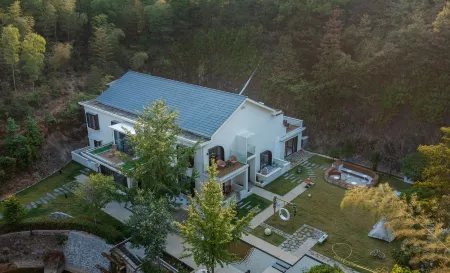 SJXZ •  Mountain Beauty Hotel Отели в г. Шаошань