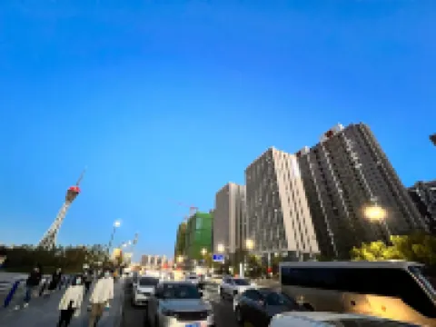 Xaer Hotelle (Zhengzhou Fu Tower Qilihe Metro Station) Hotels near Fu Tower