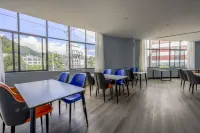 โรงแรมธีมภาพยนตร์จิงอันซางถิง (สถานีขนส่งเฟิงชิง)