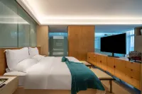 Yangzhou Seclusive Life Hot Spring Resort Hotels near CPC Yangzhou Hanjiang District Committee Party School