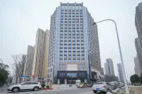 JI Hotel (Wuhan Baishazhou Longhu Tianjie) Hotels near Wuhan University of Science and Technology Student Working Office