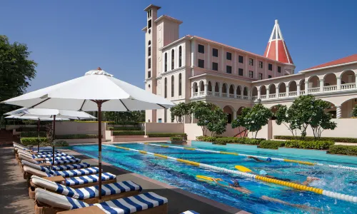 DLF City Club 5