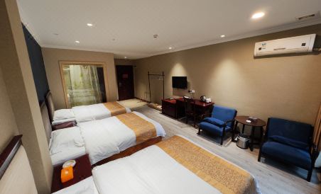 Nanfeng Zhitong Holiday Hotel - Housity