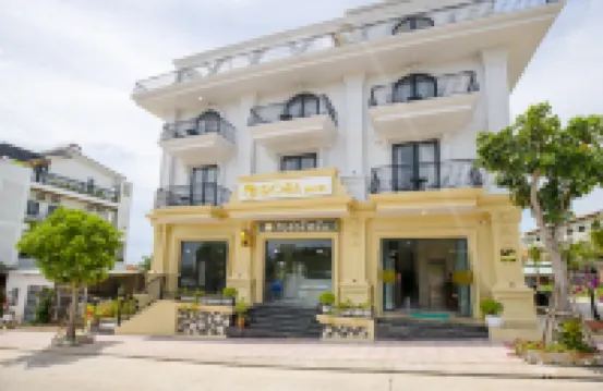 City Center Rosa Hotel Hotels near Ham Ninh
