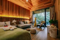 Wanshan Green Paradise Tongyu Tree House Homestay Отели рядом с достопримечательностью «Wuyu Pavilion»