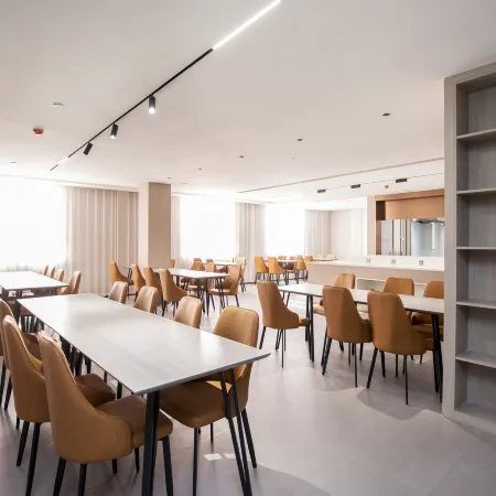 Yuejiajiajing Hotel (Ma'anshan Hudong South Road ROGT Tennis Event Center)