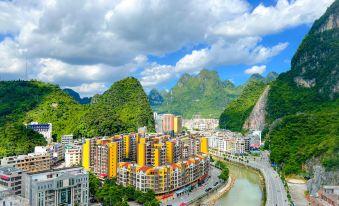 Fengshan Fenghuang International Grand Hotel