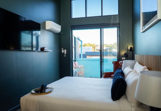 더 블루 호텔 본디