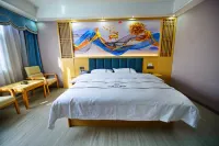 Shangri-La Berman Hotel Отели в г. Пассажирская станция Шангри-Ла