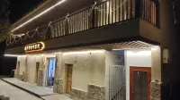 Bihai Yuntian Inn