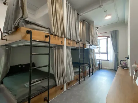 Zeus Living - City Central