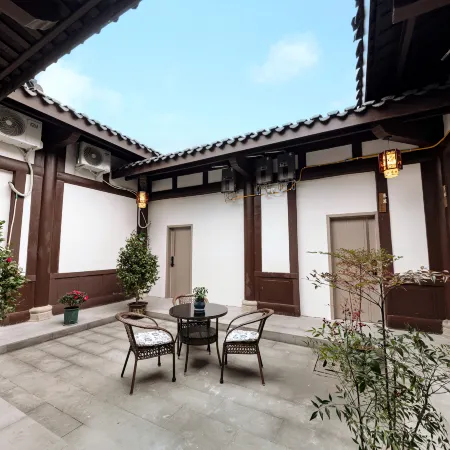 Lanjiang Jiangjing Inn (Langzhong Ancient City Huaguanglou)