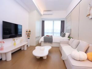 Dingdian Time Hotel Apartment (Shenzhen University Transport Center Gymnasium)