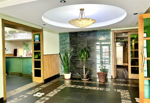 카라 호텔 앤드 레스토랑