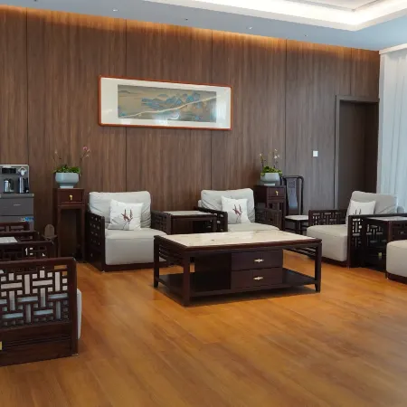 Jianshui Supply and Marketing Inn (Gucheng Excursion Train)