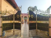 Maha Periyava Kuteeram