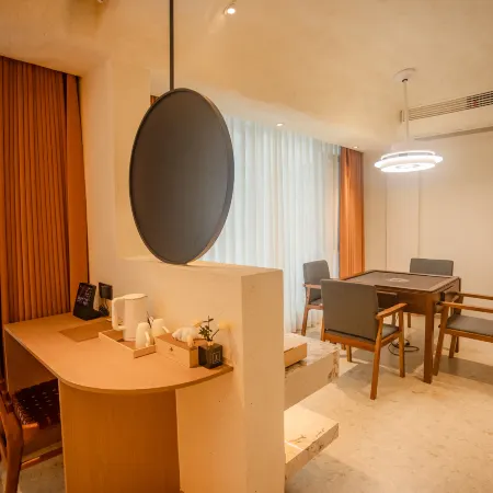 Hengyang and Shanruyuan Hotel (Damiao Branch in Nanyue Scenic Area)