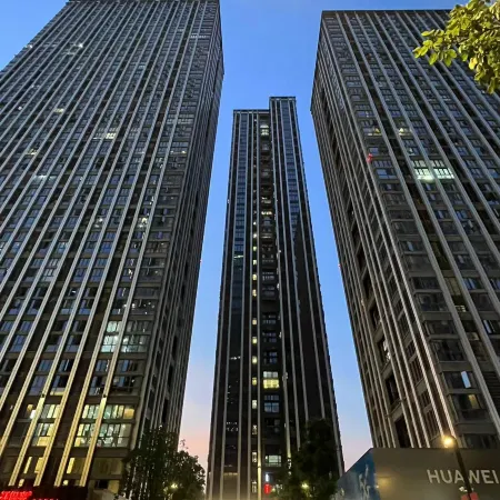 Yuni Light Luxury Apartment (Fuzhou Vientiane City) Отели рядом с достопримечательностью «Больница Военных Территорий Фучжоу»