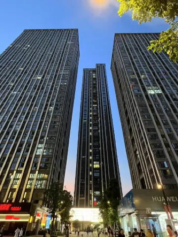 Yuni Light Luxury Apartment (Fuzhou Vientiane City)