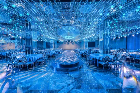 zhangye puyue hotel Отели рядом с достопримечательностью «Xilaisi»