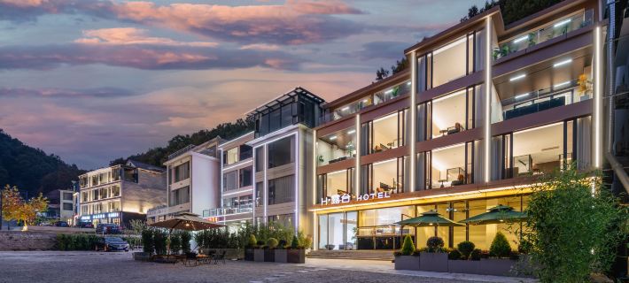 Lao Junshan H · Terrace Hotel (Zhongling Cableway Branch) Ξενοδοχεία στην πόλη Λουάντσουαν