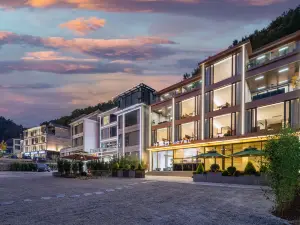 老君山 H・露台hotel （中靈索道店）