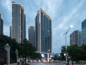 Kyriad Marvelous  Hotel 3.0 Huaihua South High-speed Railway  Station In The Beautiful Time