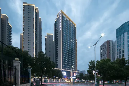 Kyriad Marvelous Hotel 3.0 Huaihua South High-speed Railway Station In The Beautiful Time Отели в г. Хуайхуа