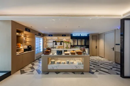 Echarm Hotel(Guiping Xishan Phoenix City Branch) Отели в г. Гуйпин