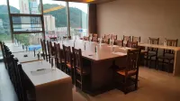 Cat's Distance (Anshun Tiansheng International Trade City Store)