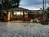 Baoting Qixian Lijiale Homestay Hotele w: Baoting