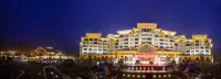 Yichun Huge Hot Spring Holiday Villa - Bergblick