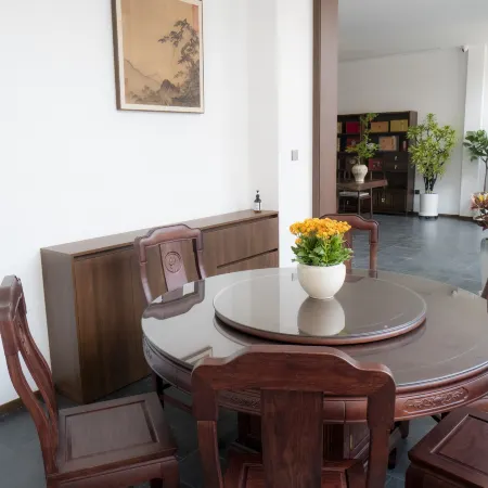Yunqi Tingyuan Boutique Homestay (Xingcheng Ancient City Branch)