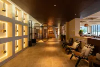 Chunshi · Xitang | Begonia Gallery · Premier Lakeview Holiday Courtyard (Daluoshui, Lugu Lake) - bar