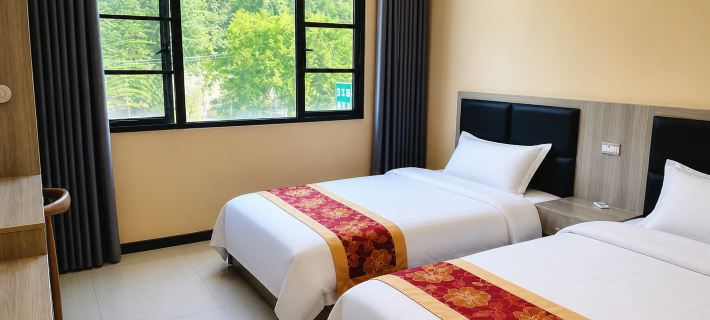 Changyang Rongfa Business Hotel Hotel di Changyang