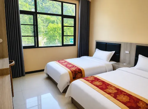 Changyang Rongfa Business Hotel - balcony