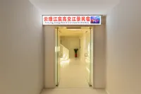 Cloud River Sky Residence - 2-Star