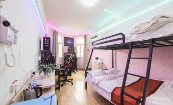 Sakura Language E-sports Hotel (Zhengzhou International Trade 360)