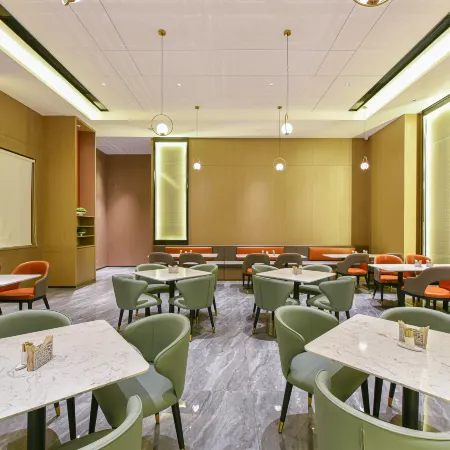 Dongguan Nancheng international trade Atour Hotel